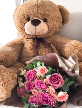 Flowers and soft toys